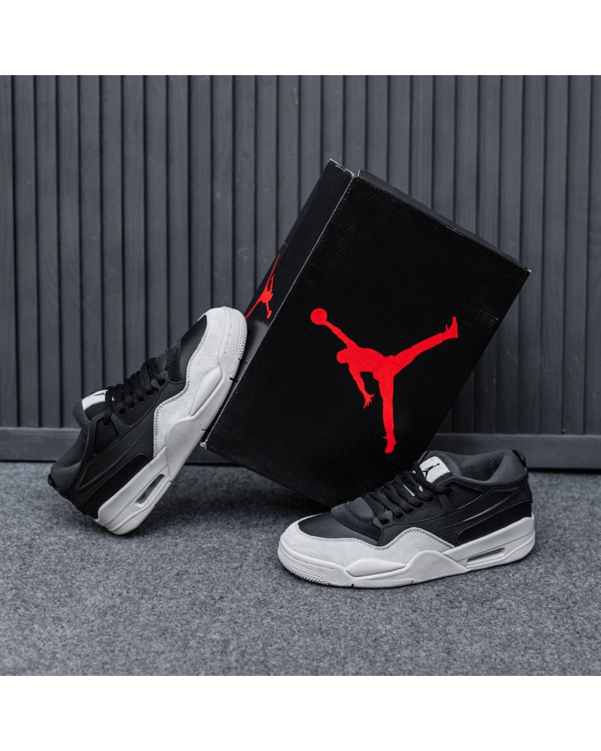 Nike Air Jordan 4RM