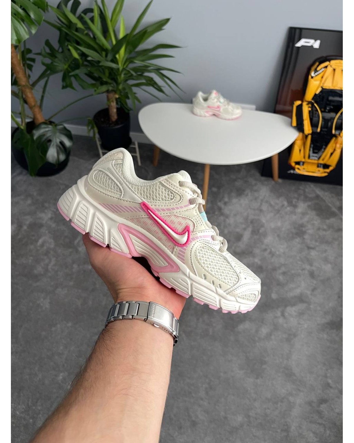 Nike V5 RNR Beige Pink