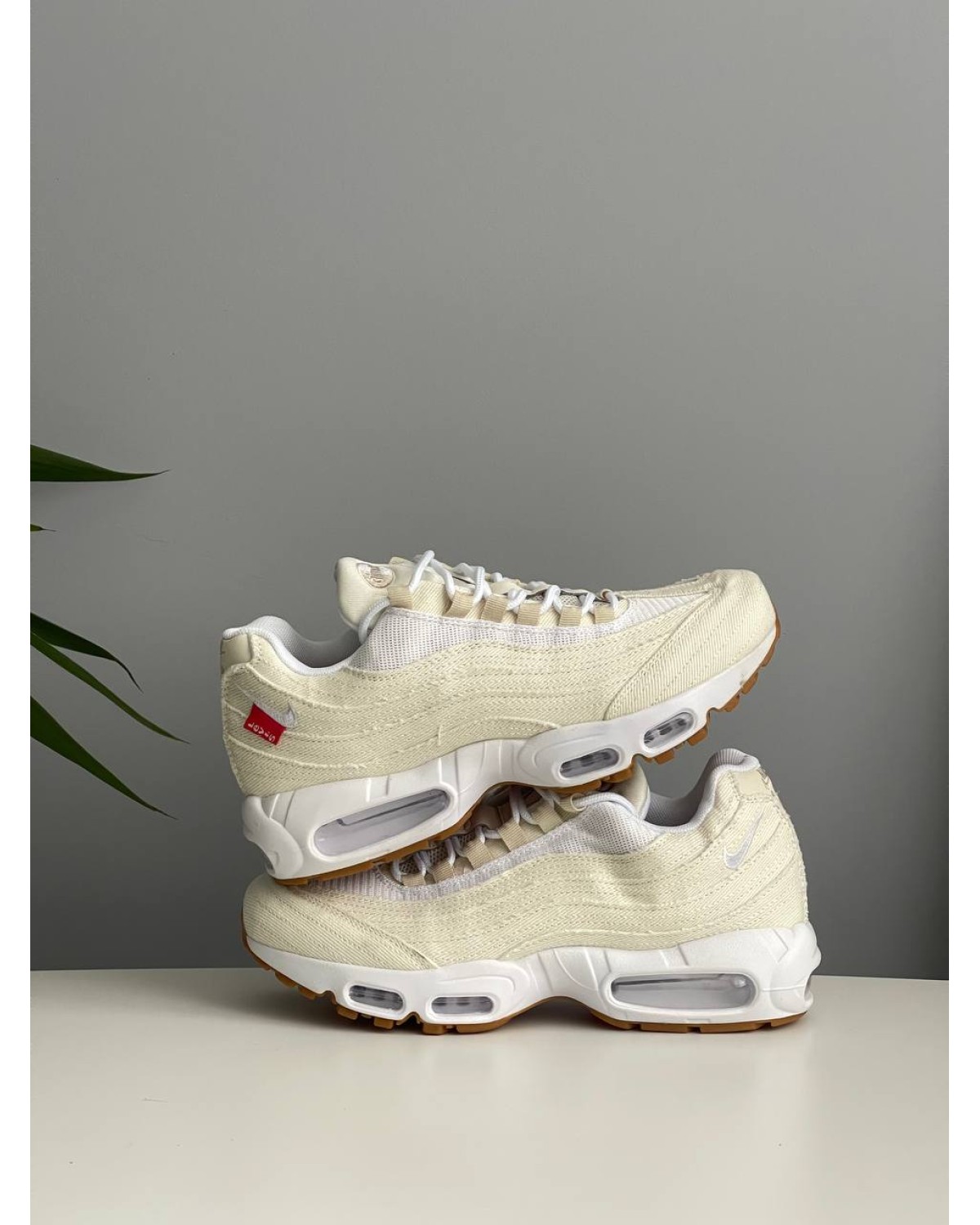 Nike Air Max 95 OG Levi’s Light Orewood Brown