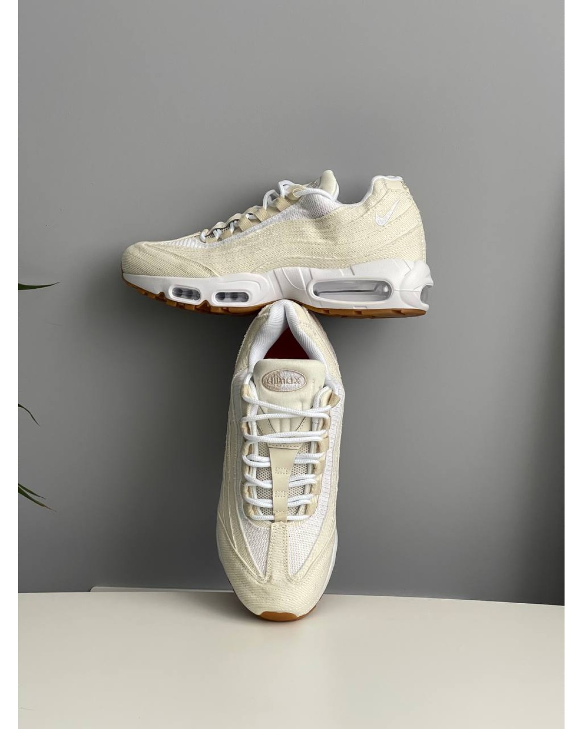 Nike Air Max 95 OG Levi’s Light Orewood Brown