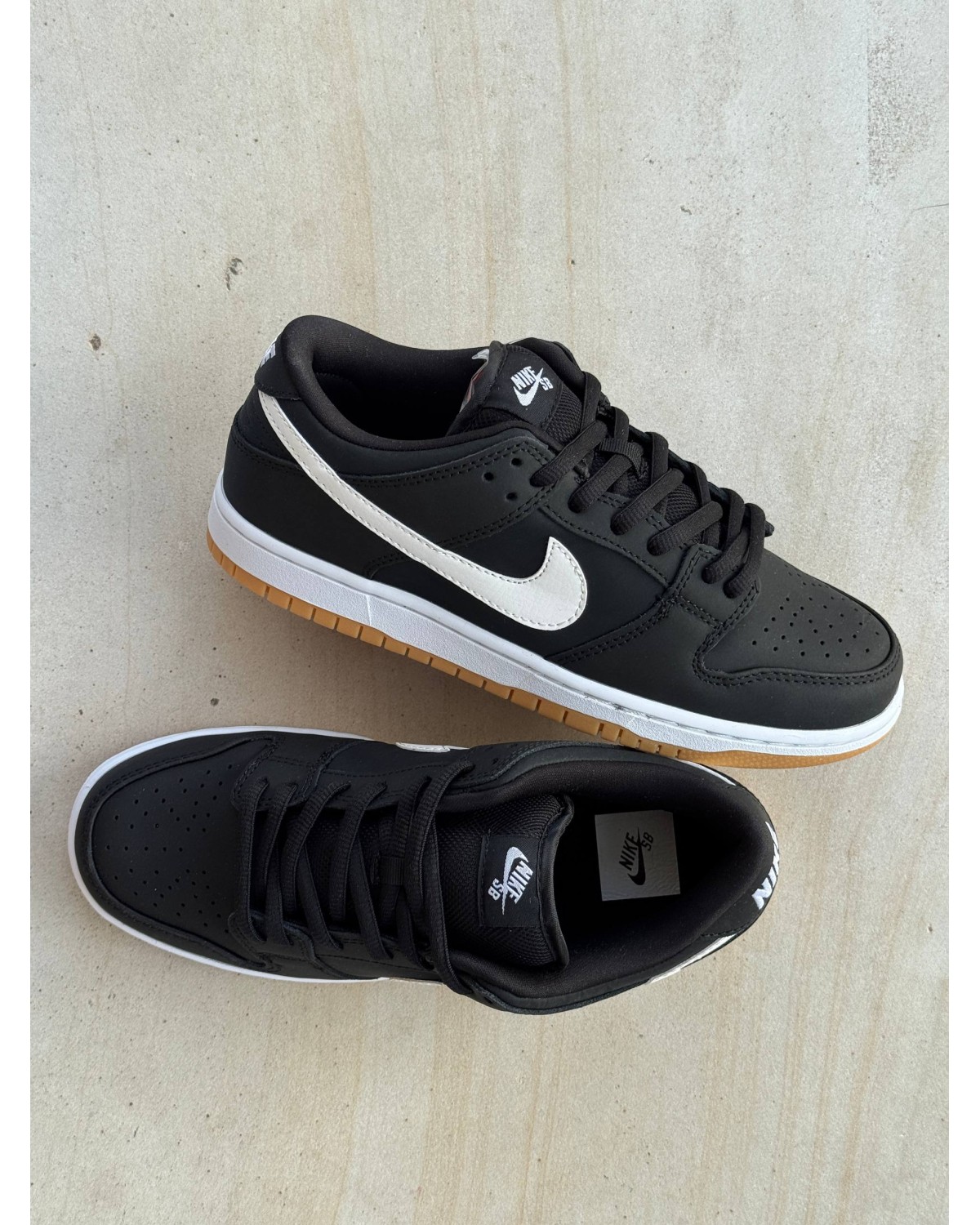 Nike Dunk Low WMNS ‘Black Gum’