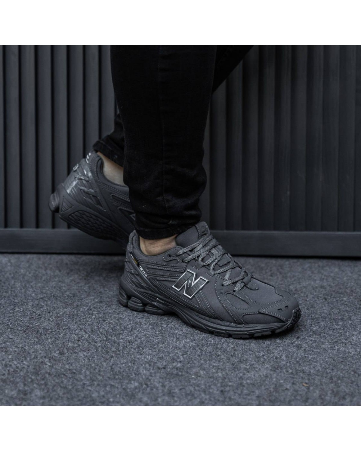 New Balance 1906R