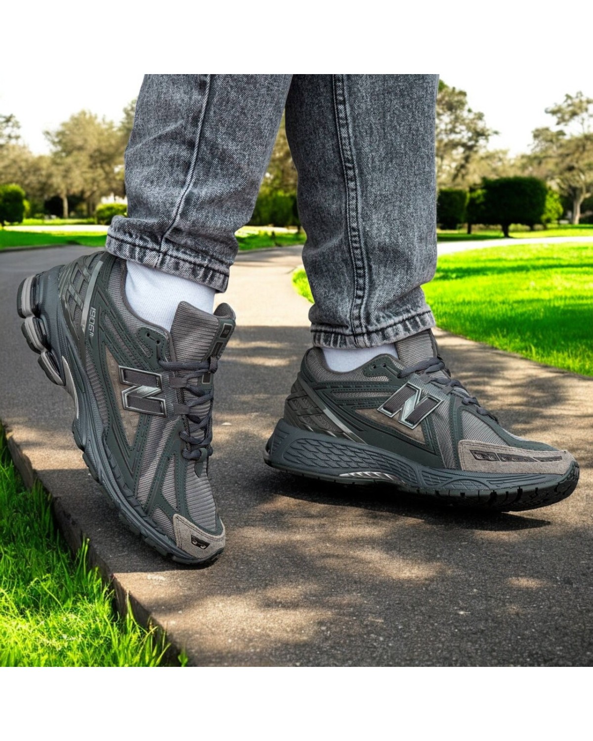 New Balance 1906R Grey
