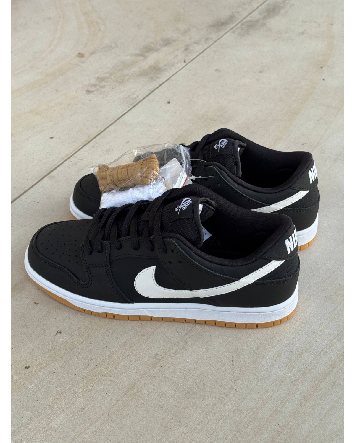 Nike Dunk Low WMNS ‘Black Gum’