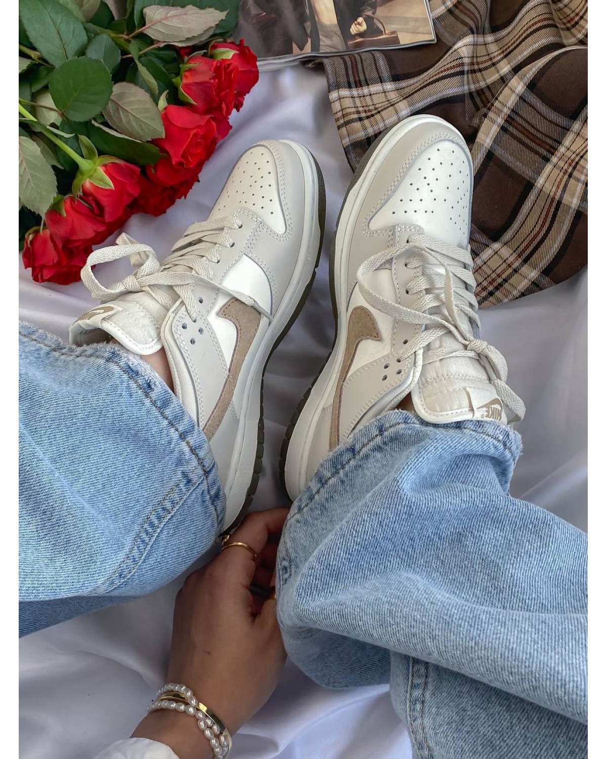 Nike Dunk Low Teddy Beige