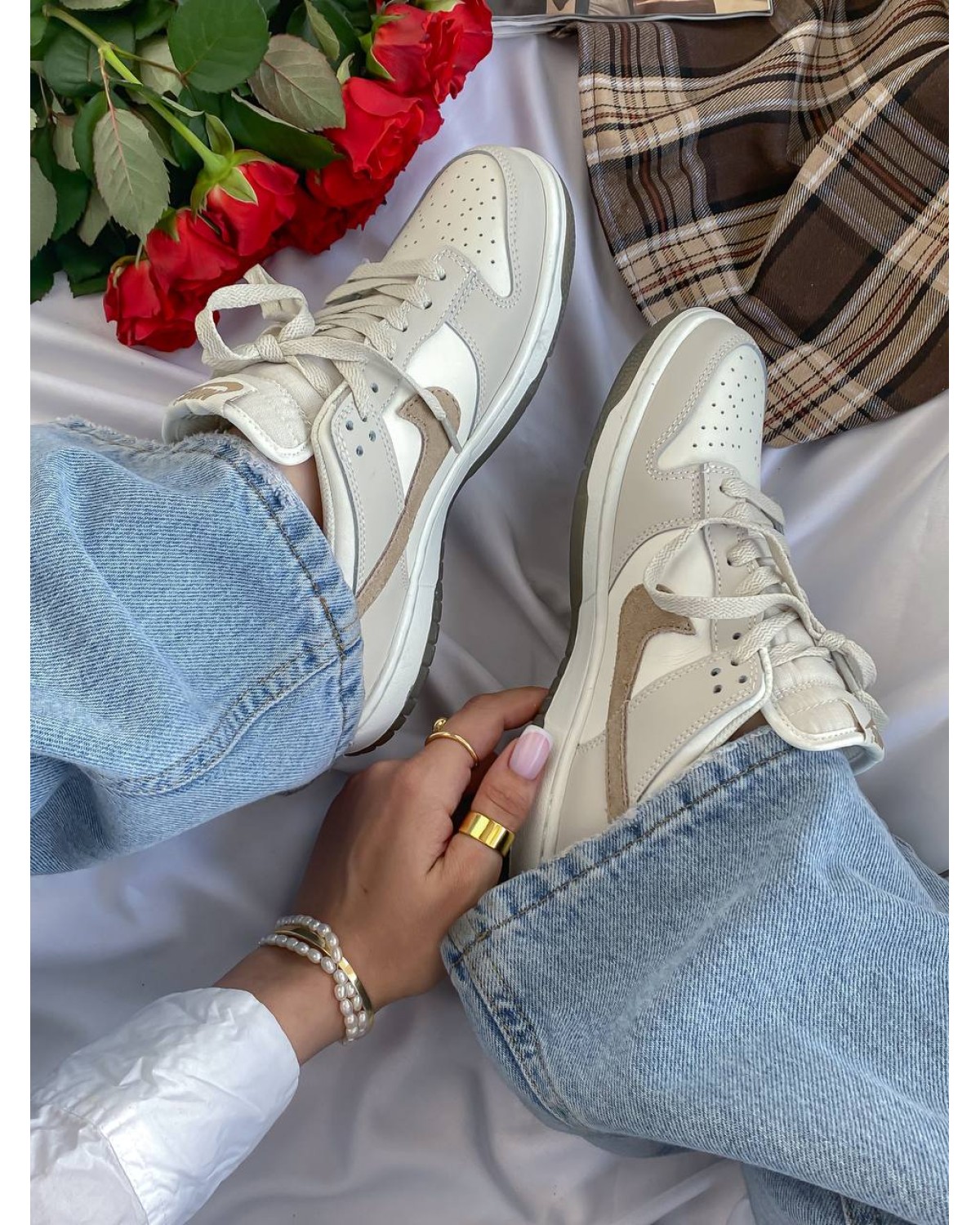 Nike Dunk Low Teddy Beige
