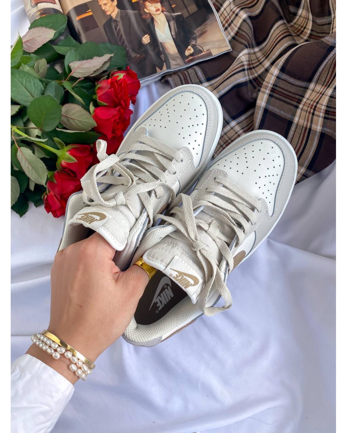 Nike Dunk Low Teddy Beige