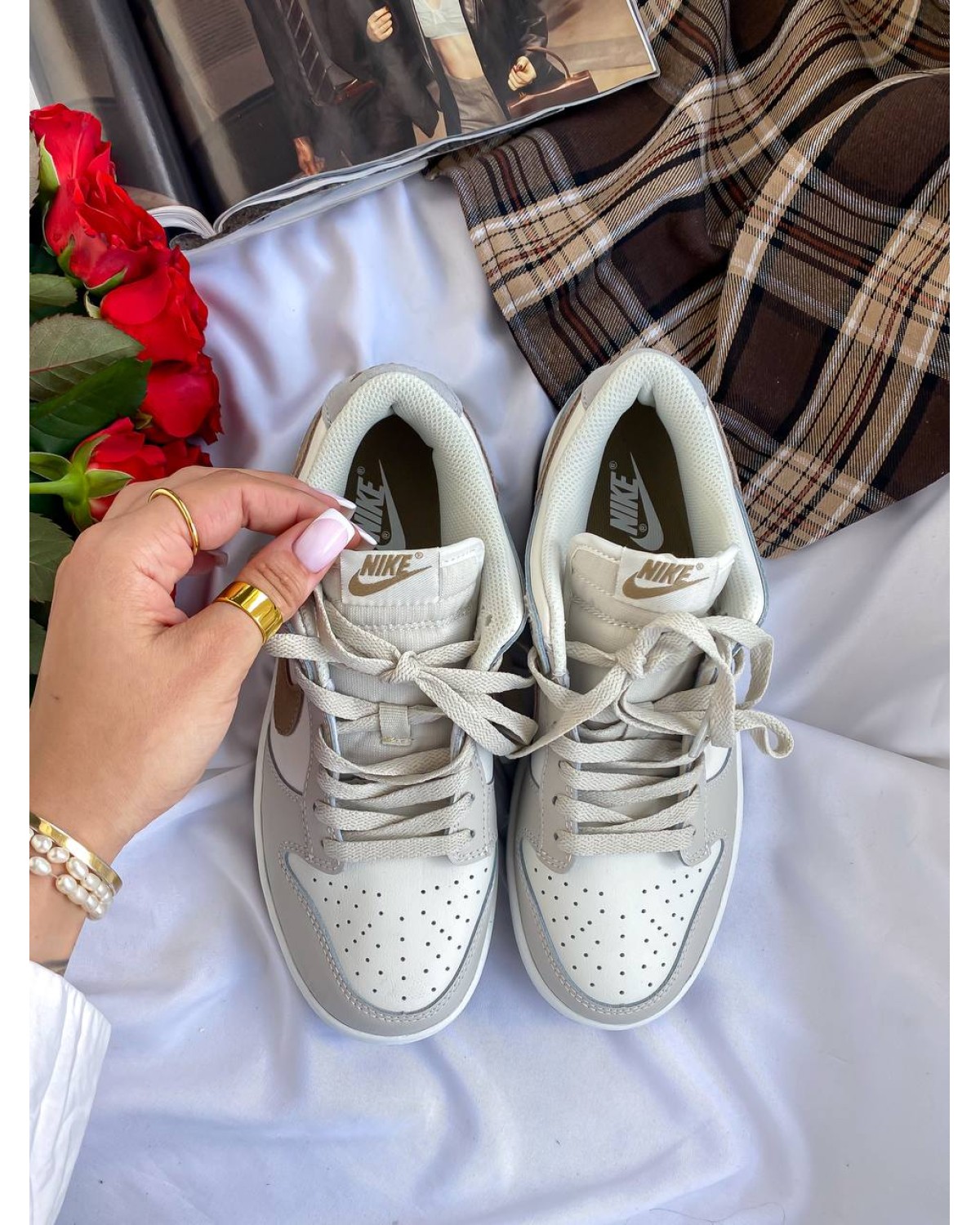 Nike Dunk Low Teddy Beige