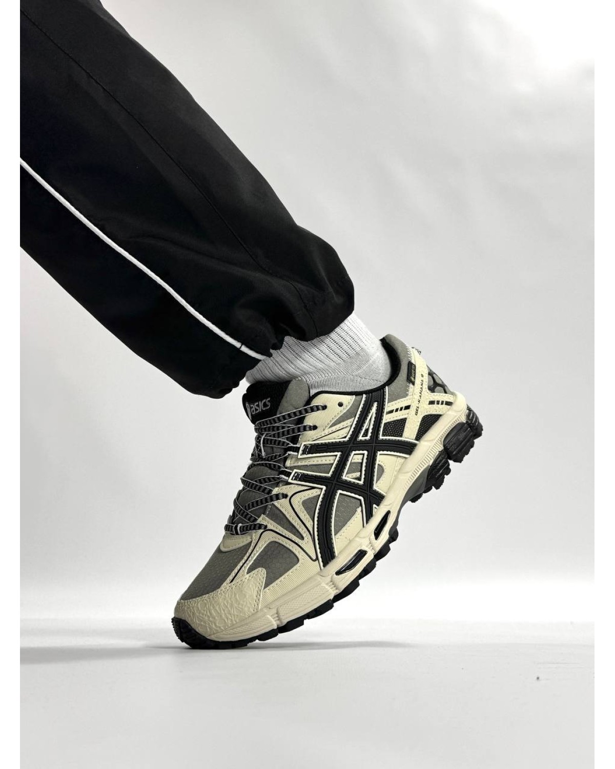 Asics Gel KAHANA 8 BLACK BEIGE
