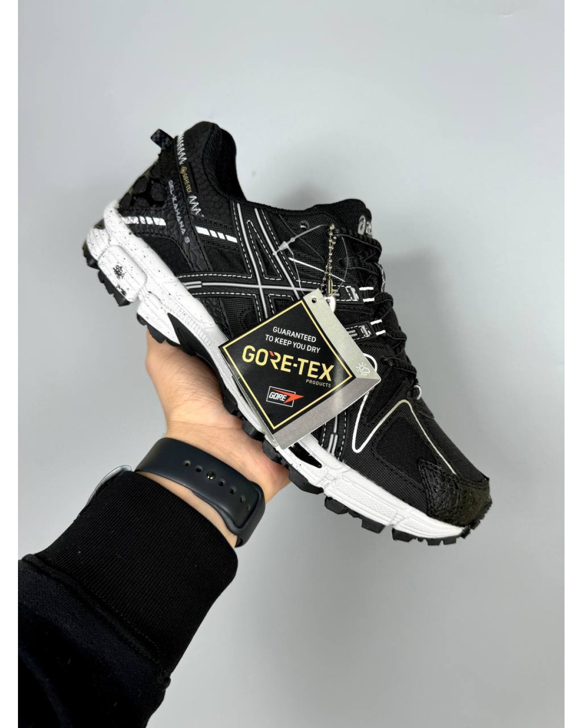 Asics Gel Kahana 8 Black White