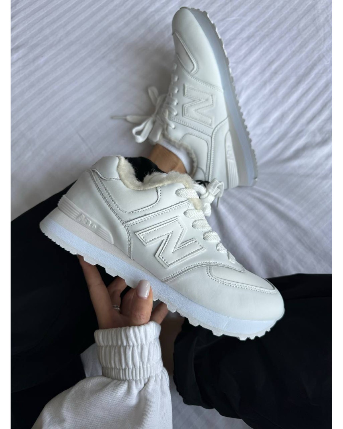 New Balance 574 Full White Fur