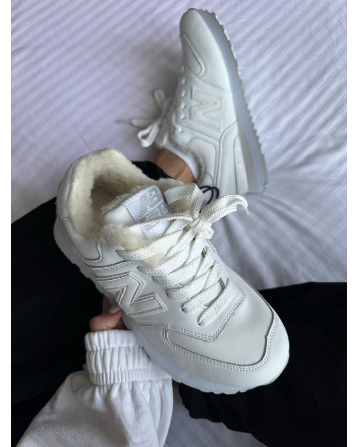 New Balance 574 Full White Fur