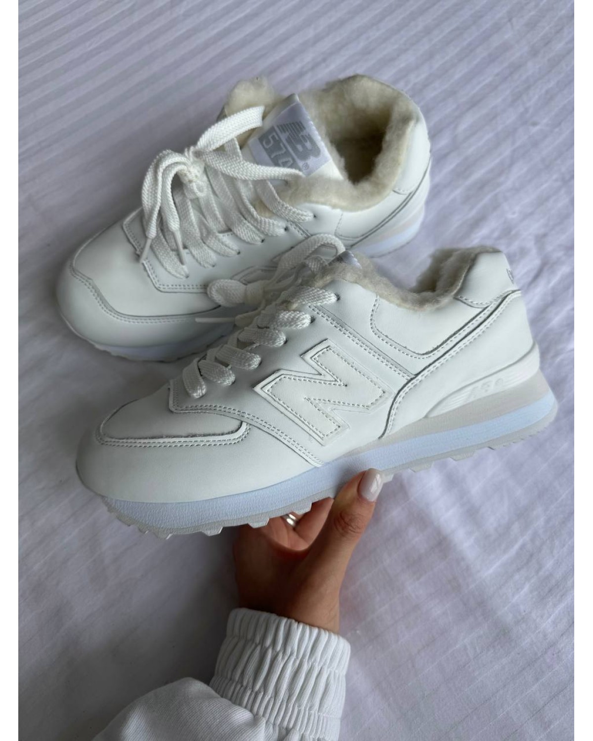 New Balance 574 Full White Fur