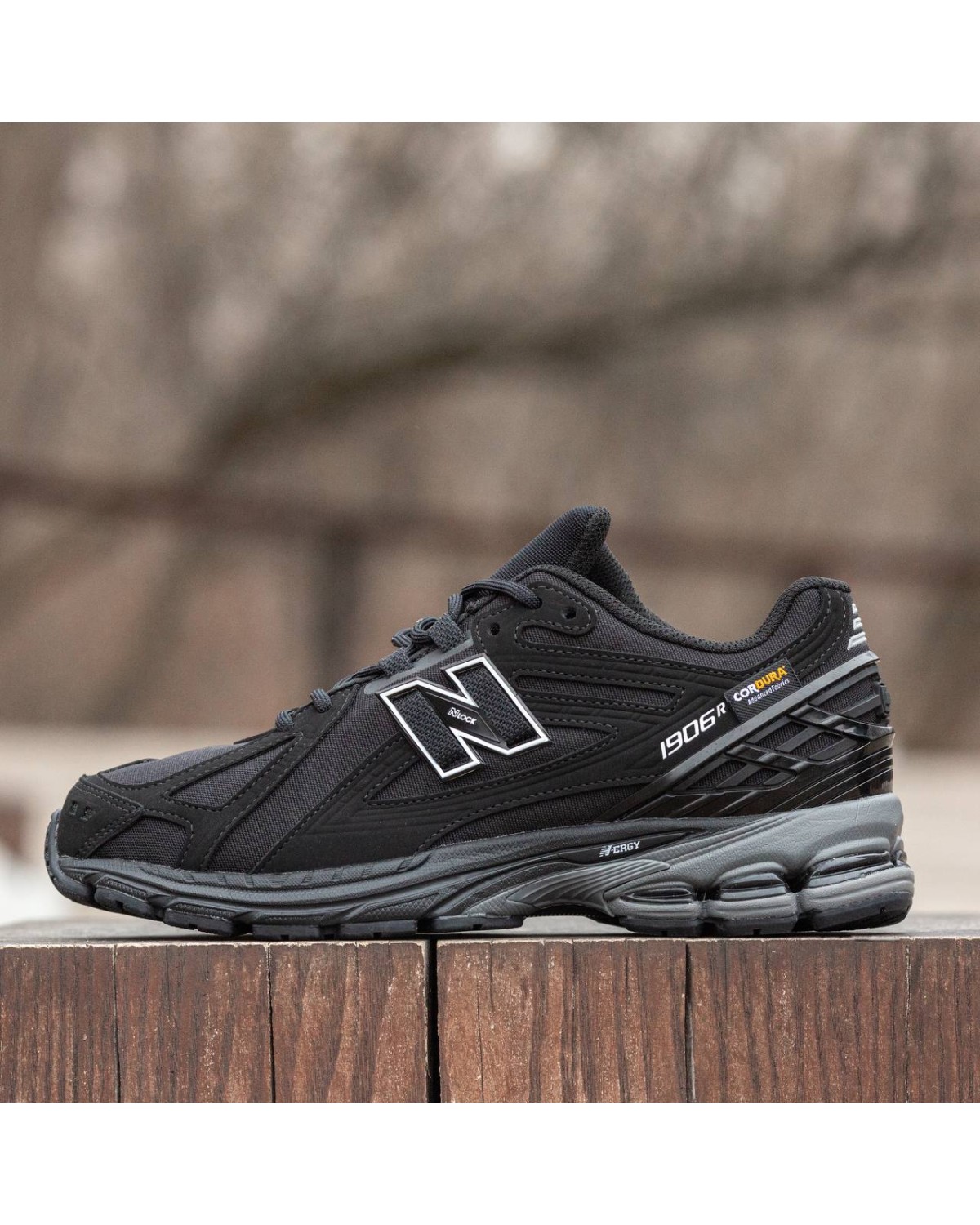 New Balance 1906R