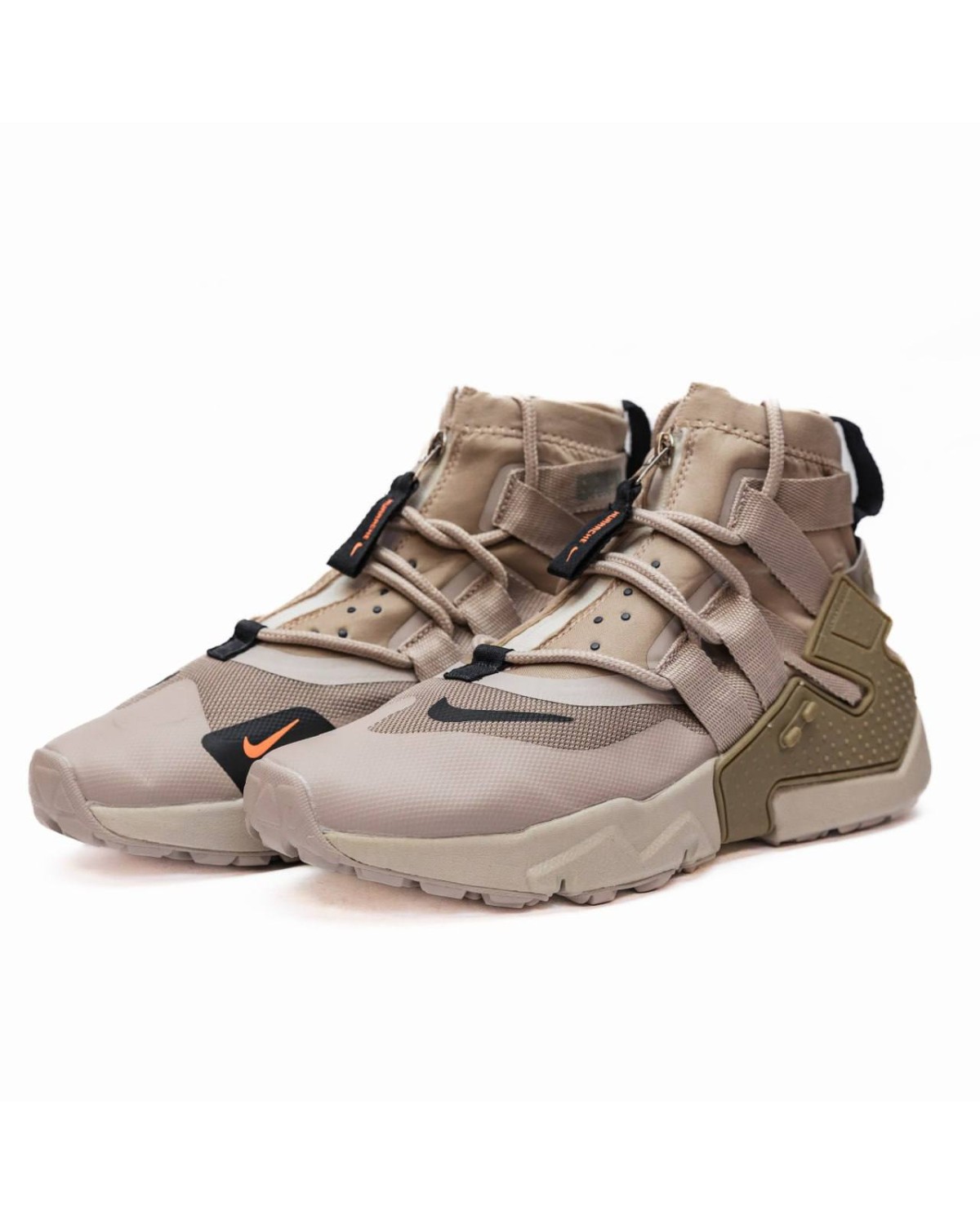 Nike Huarache Gripp Zip Beige