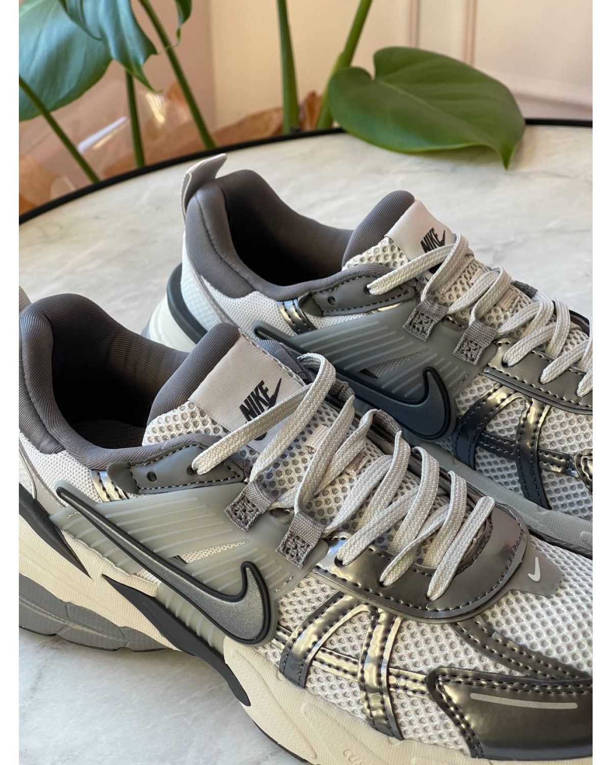 Nike V2K Run Pure Platinum Wolf Grey FD0736-003