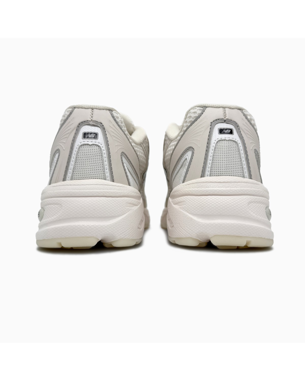 New Balance 740 Beige