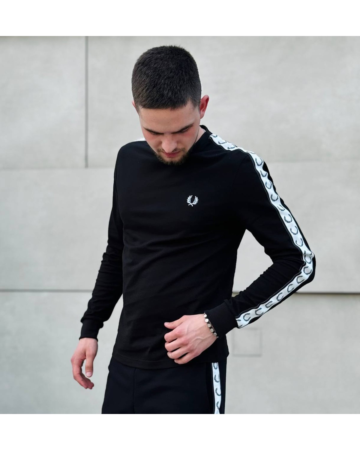 Лонгслив Fred Perry